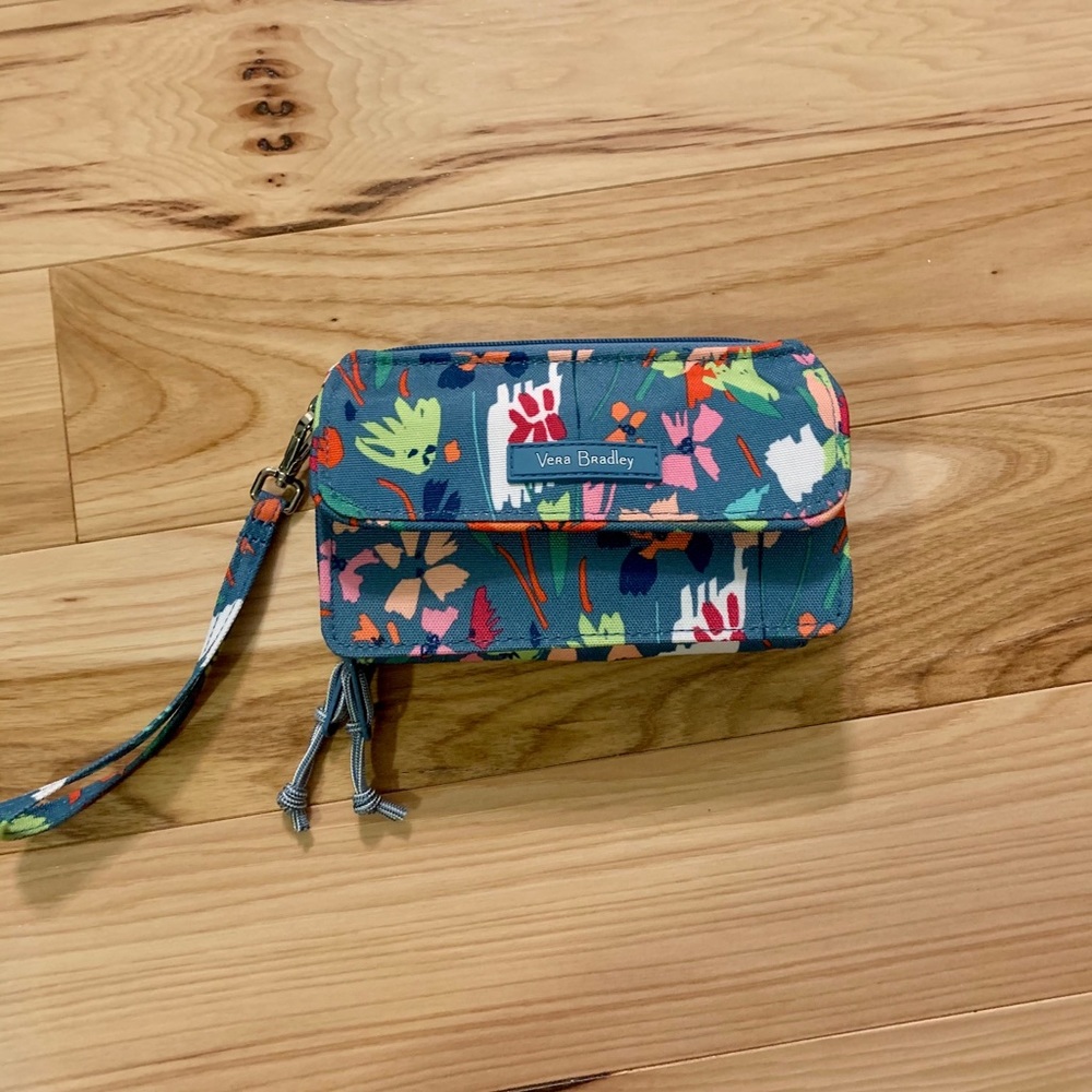 Vera Bradley wallet wristlet/purse